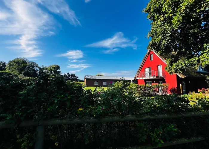 Ferienhaus Hofblick Gut Gustrowerhöfen Altefähr