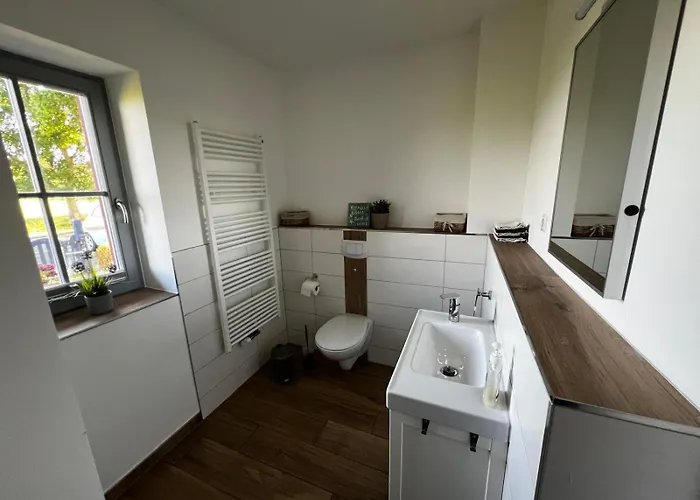 Hofblick Gut Gustrowerhöfen Ferienhaus *